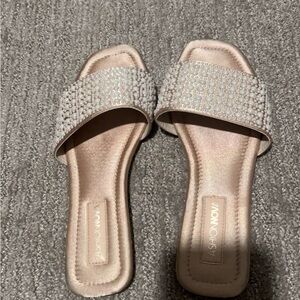 Pearl sandals